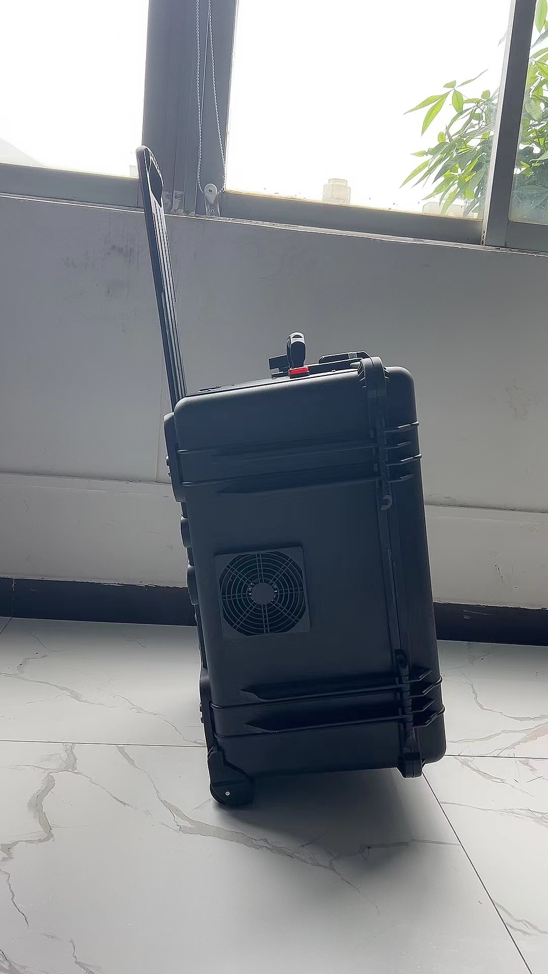 高邮手拉箱型移动通信干扰器